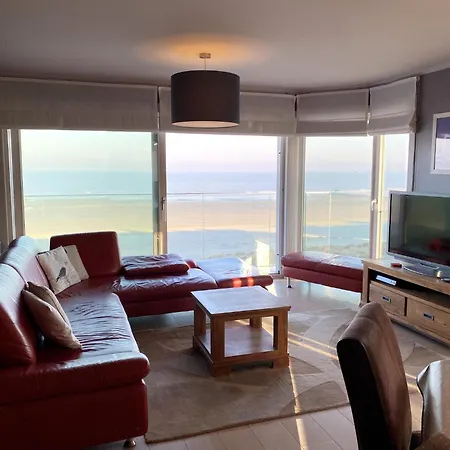 In With Sea View , Cleaning Included