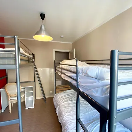 In With Sea View , Cleaning Included Apartment *